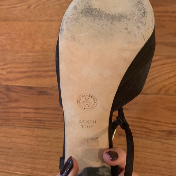 Bally black Satin T-strap heels - Picture 6 of 6